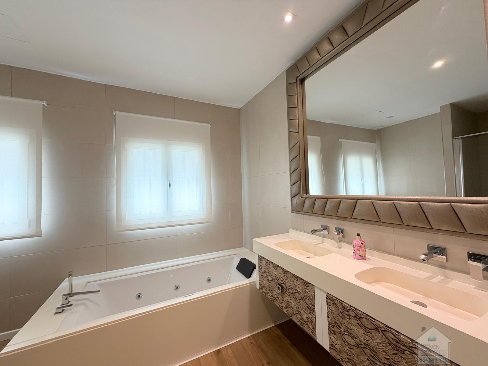 Alquiler de chalet en Bormujos