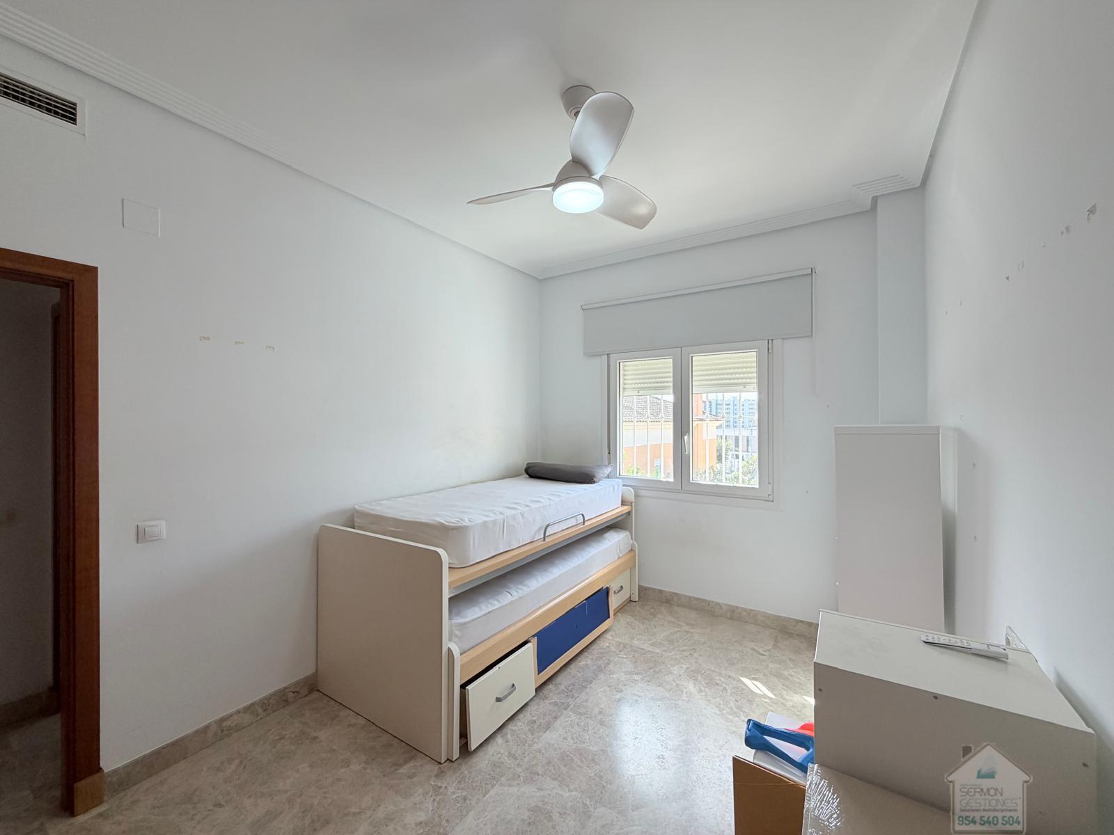 Venta de chalet en Dos Hermanas