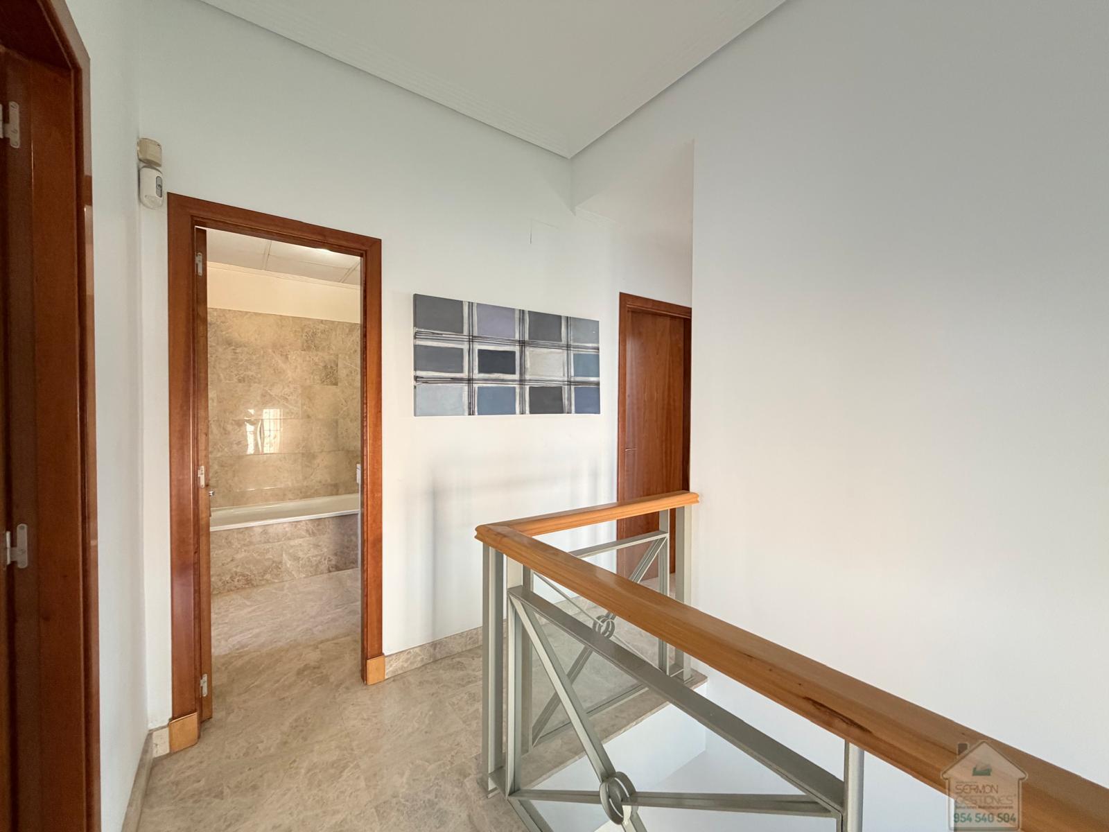 Venta de chalet en Dos Hermanas