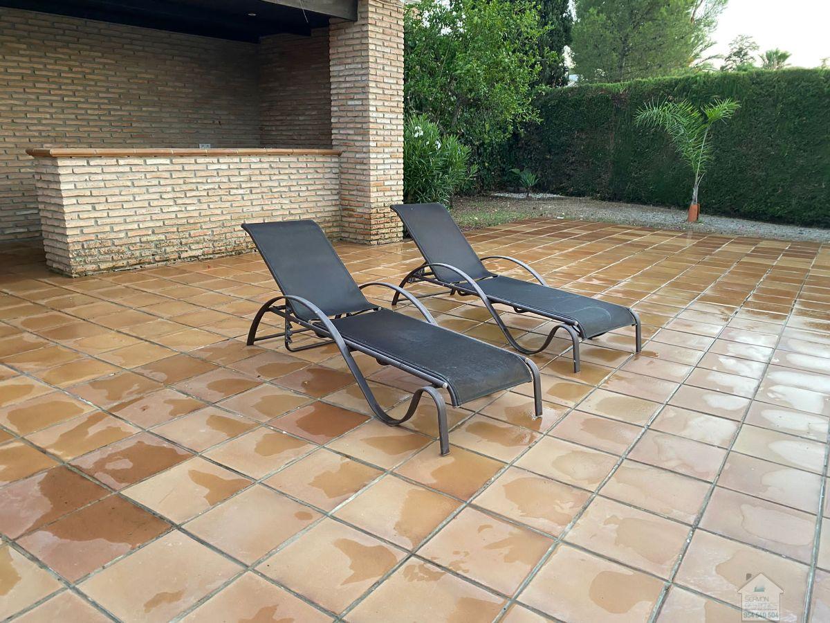 Venta de chalet en Dos Hermanas