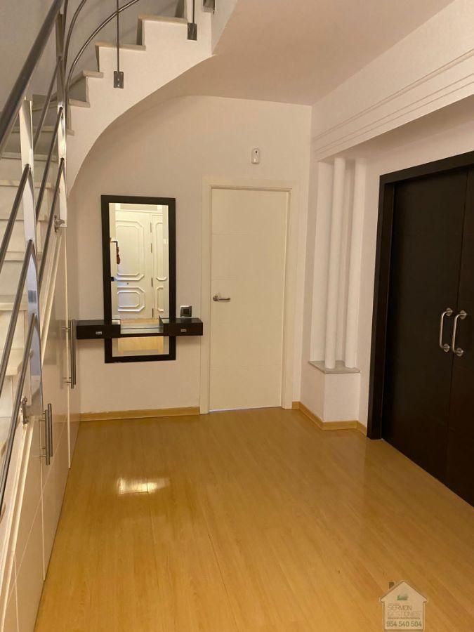 Venta de chalet en Dos Hermanas