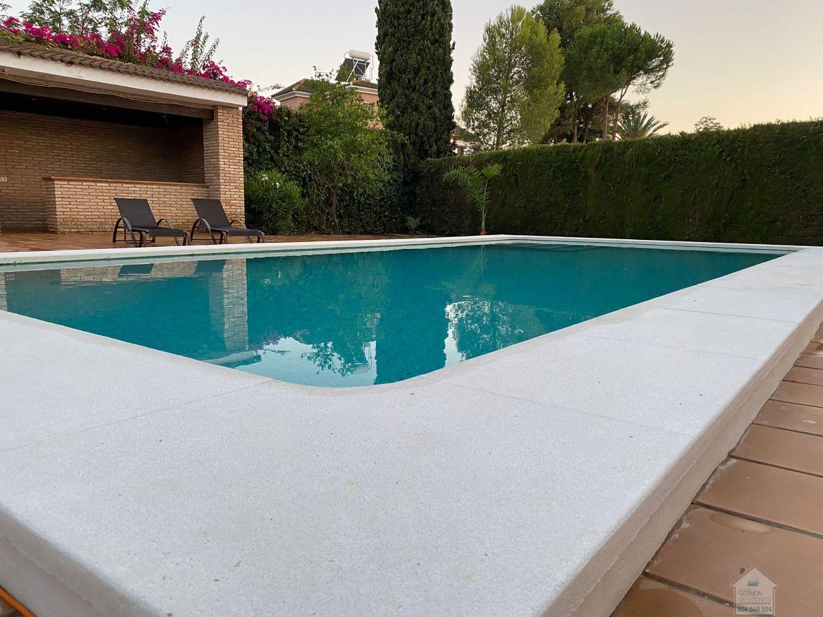 Venta de chalet en Dos Hermanas