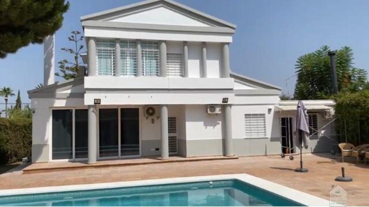 Venta de chalet en Dos Hermanas