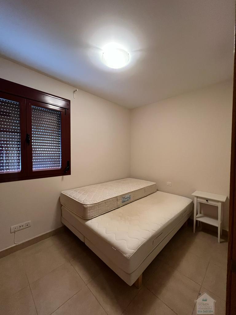 For sale of penthouse in Sevilla