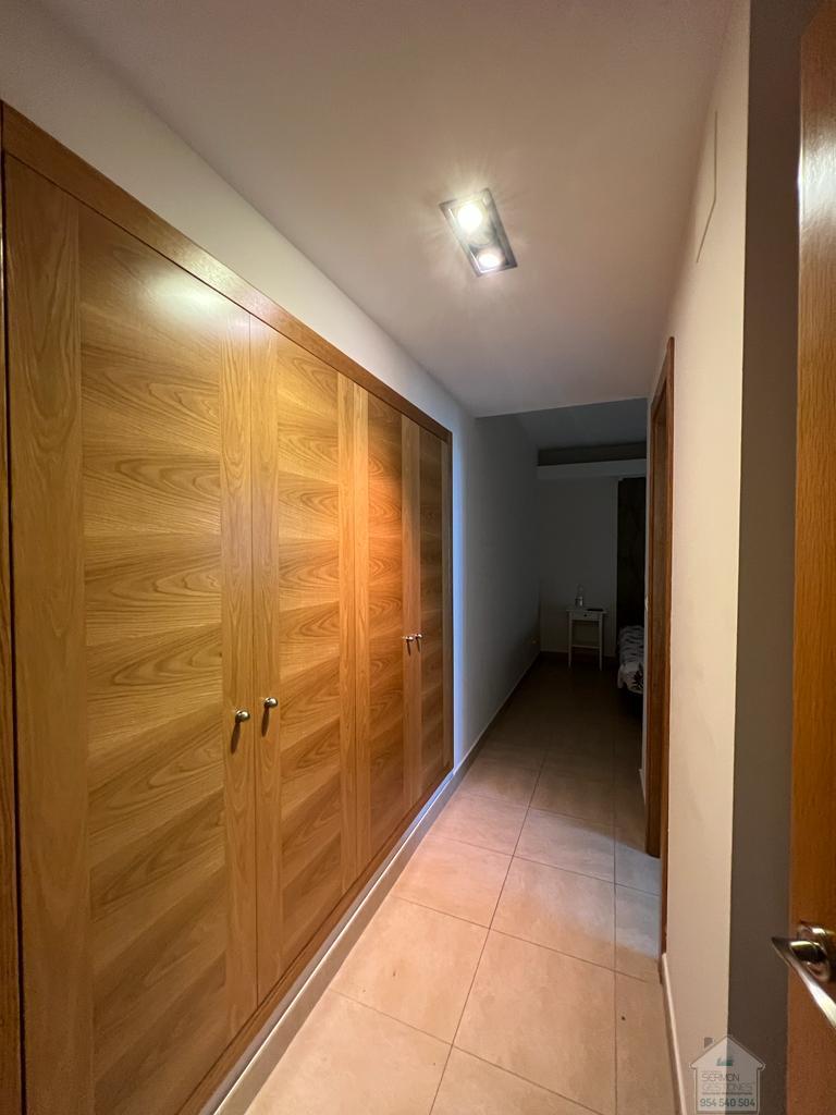 For sale of penthouse in Sevilla