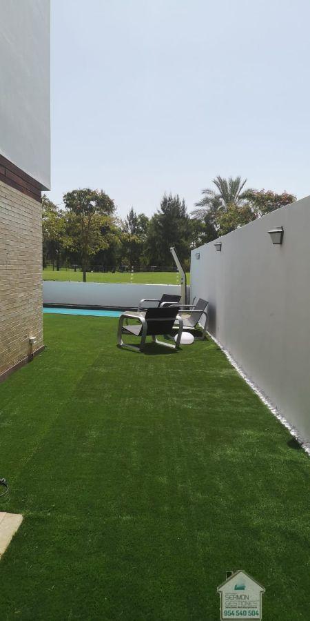 For rent of chalet in Alcalá de Guadaíra