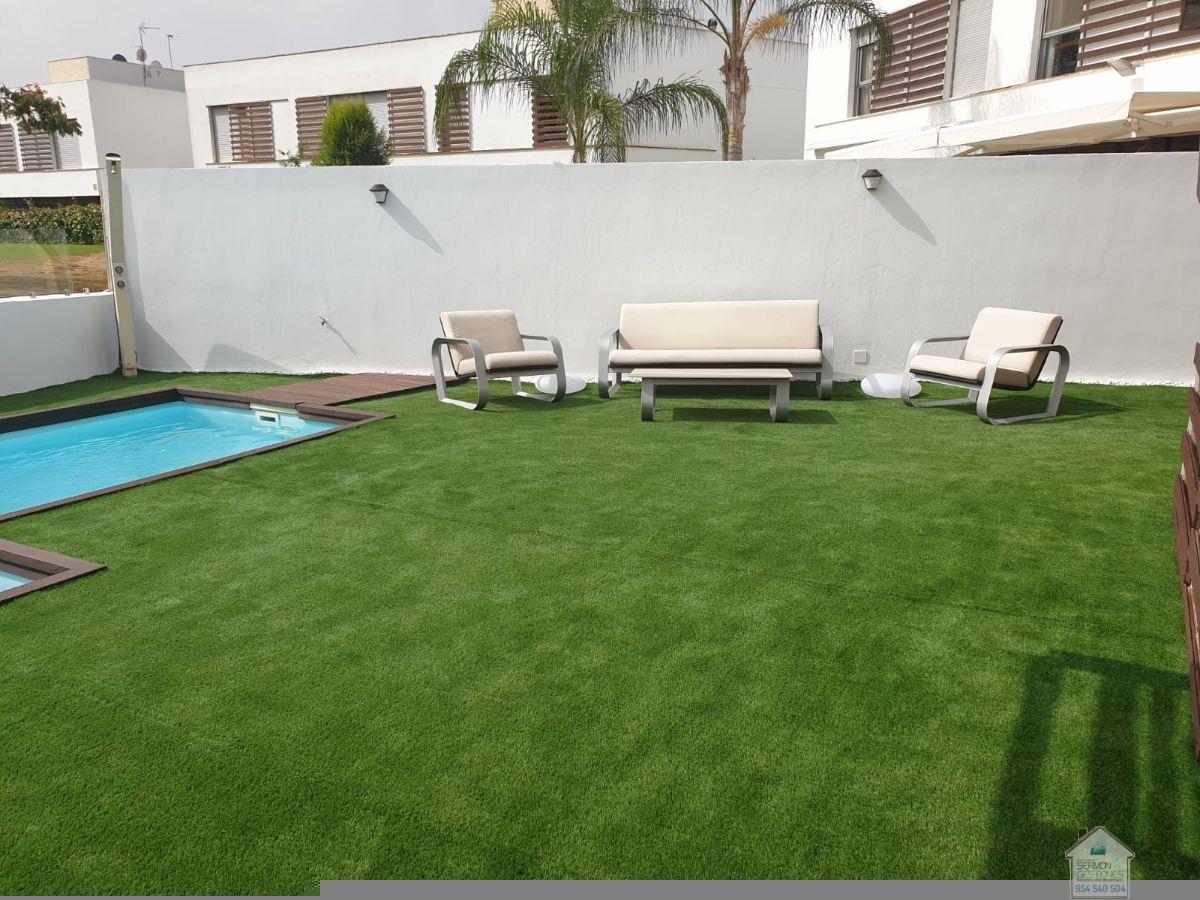 For rent of chalet in Alcalá de Guadaíra