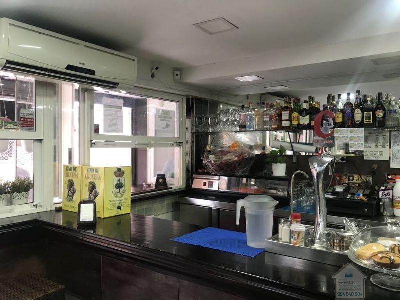 Venta de local comercial en Castilleja de la Cuesta
