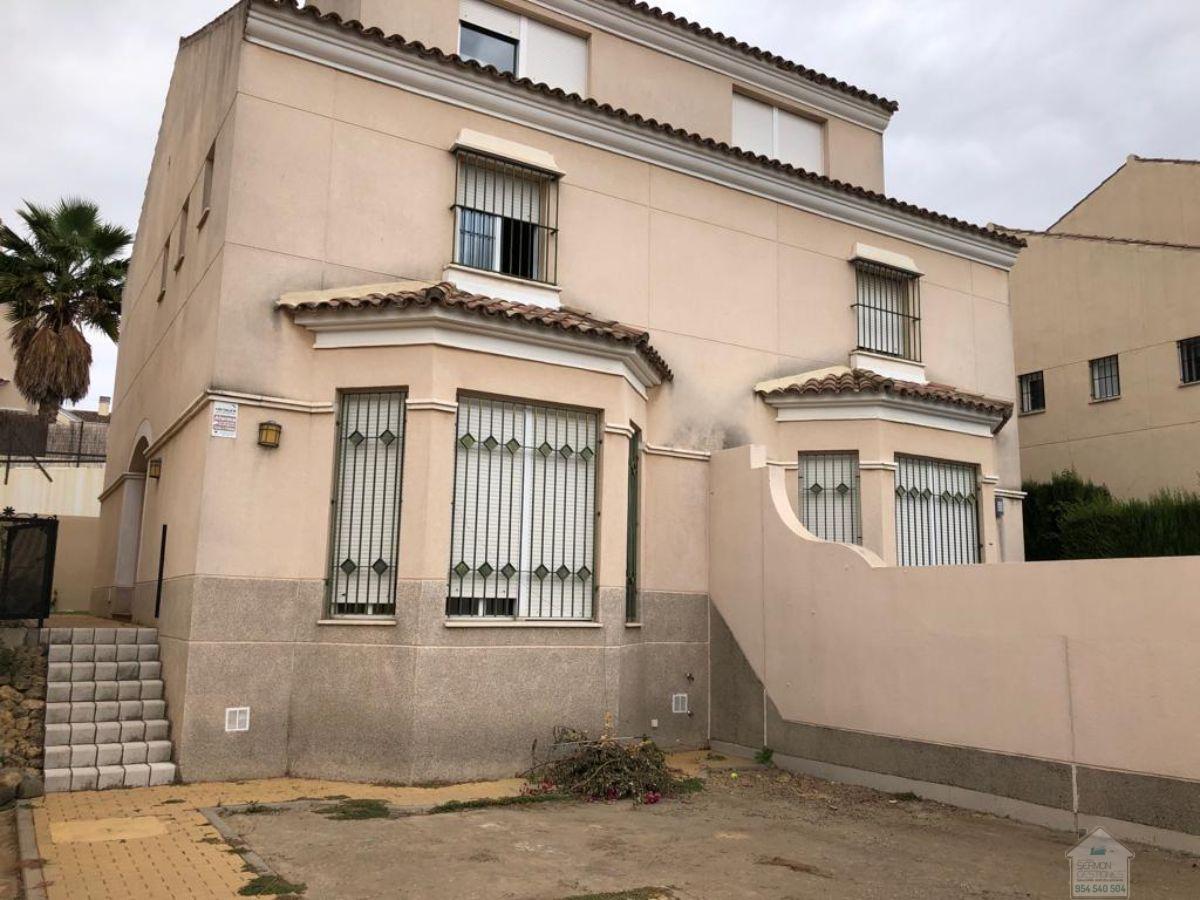 For rent of house in Tomares