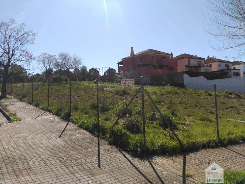 For sale of land in Gelves