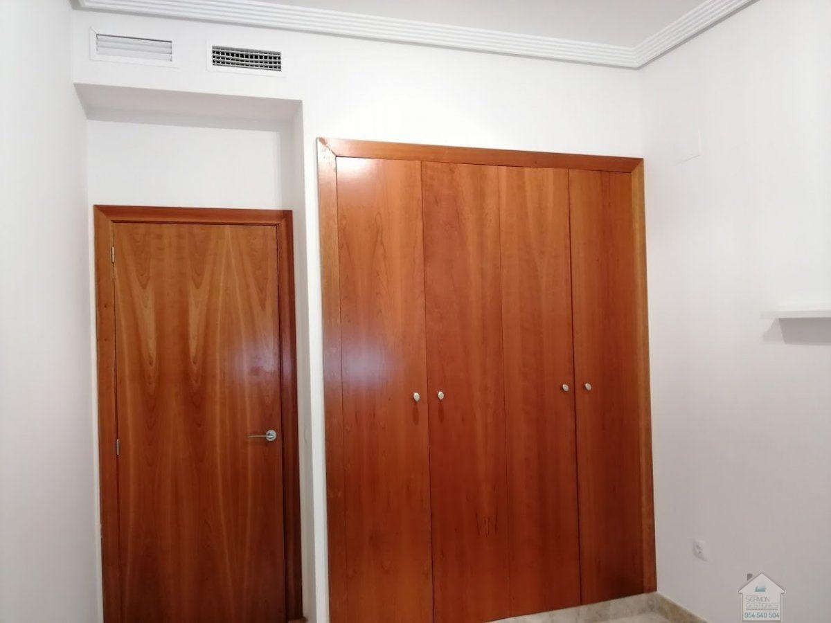 For rent of chalet in Dos Hermanas