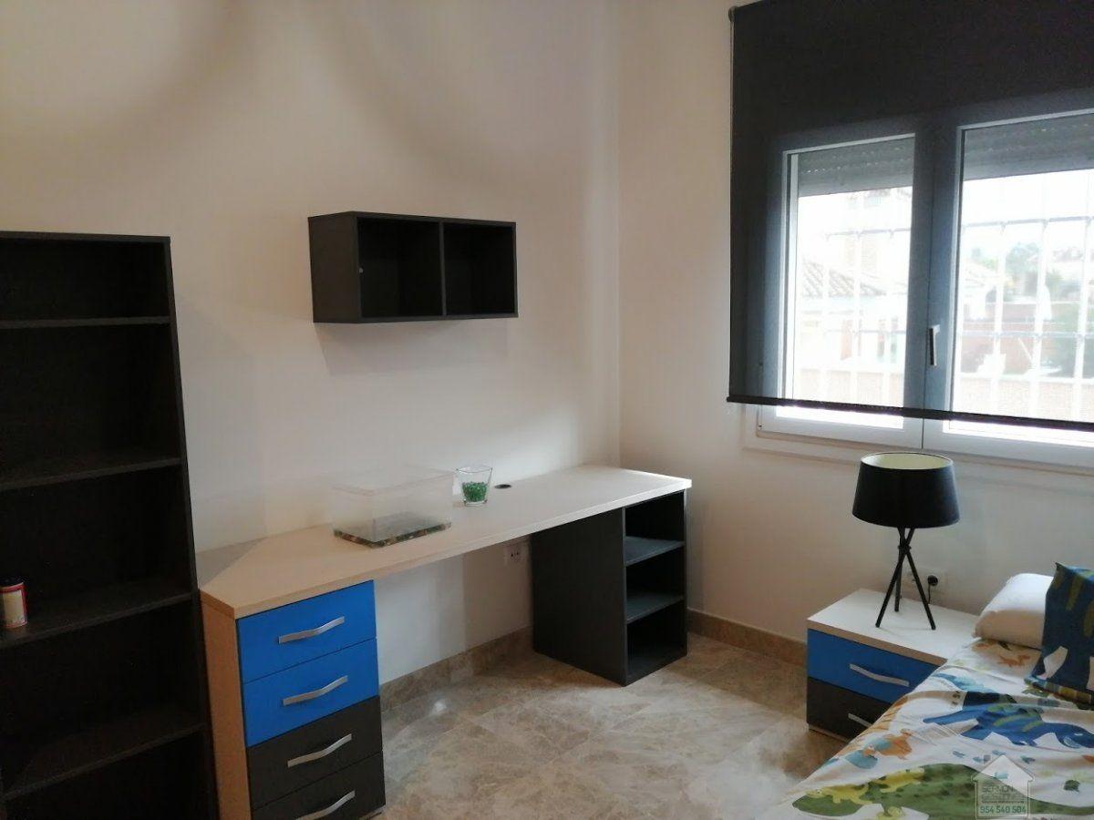 For rent of chalet in Dos Hermanas