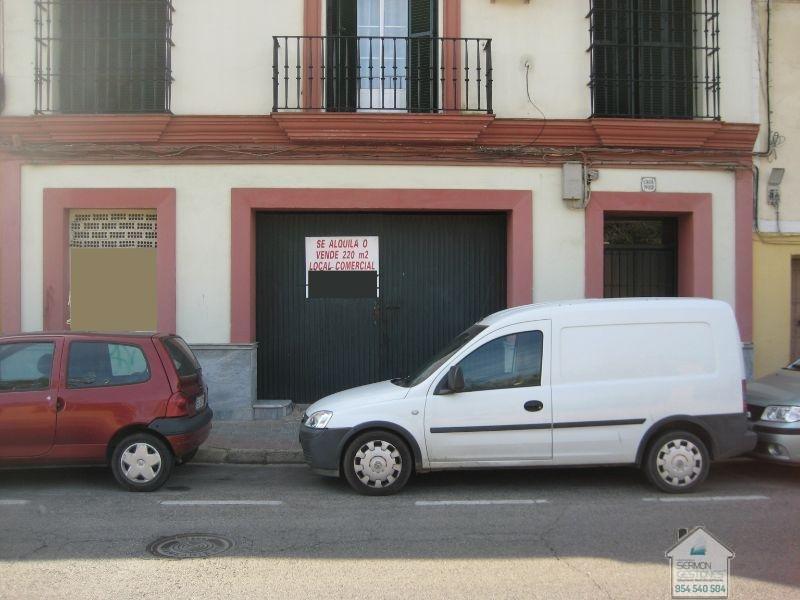 For rent of commercial in Sevilla