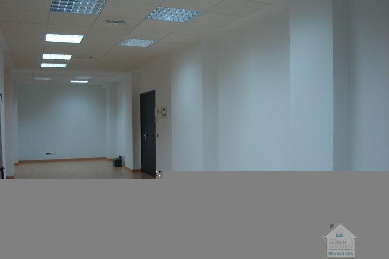 For sale of office in Sevilla