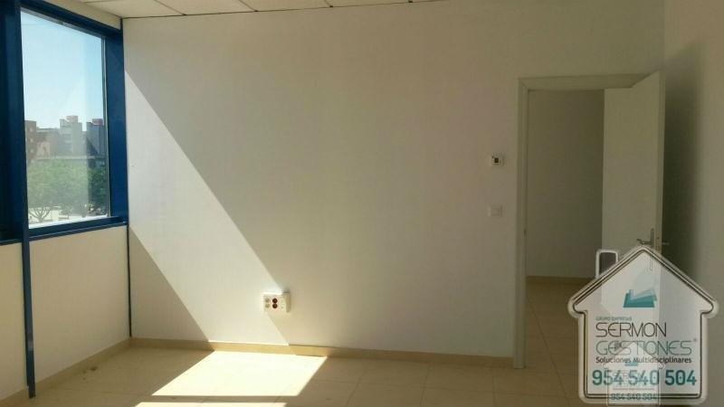 For sale of office in Sevilla