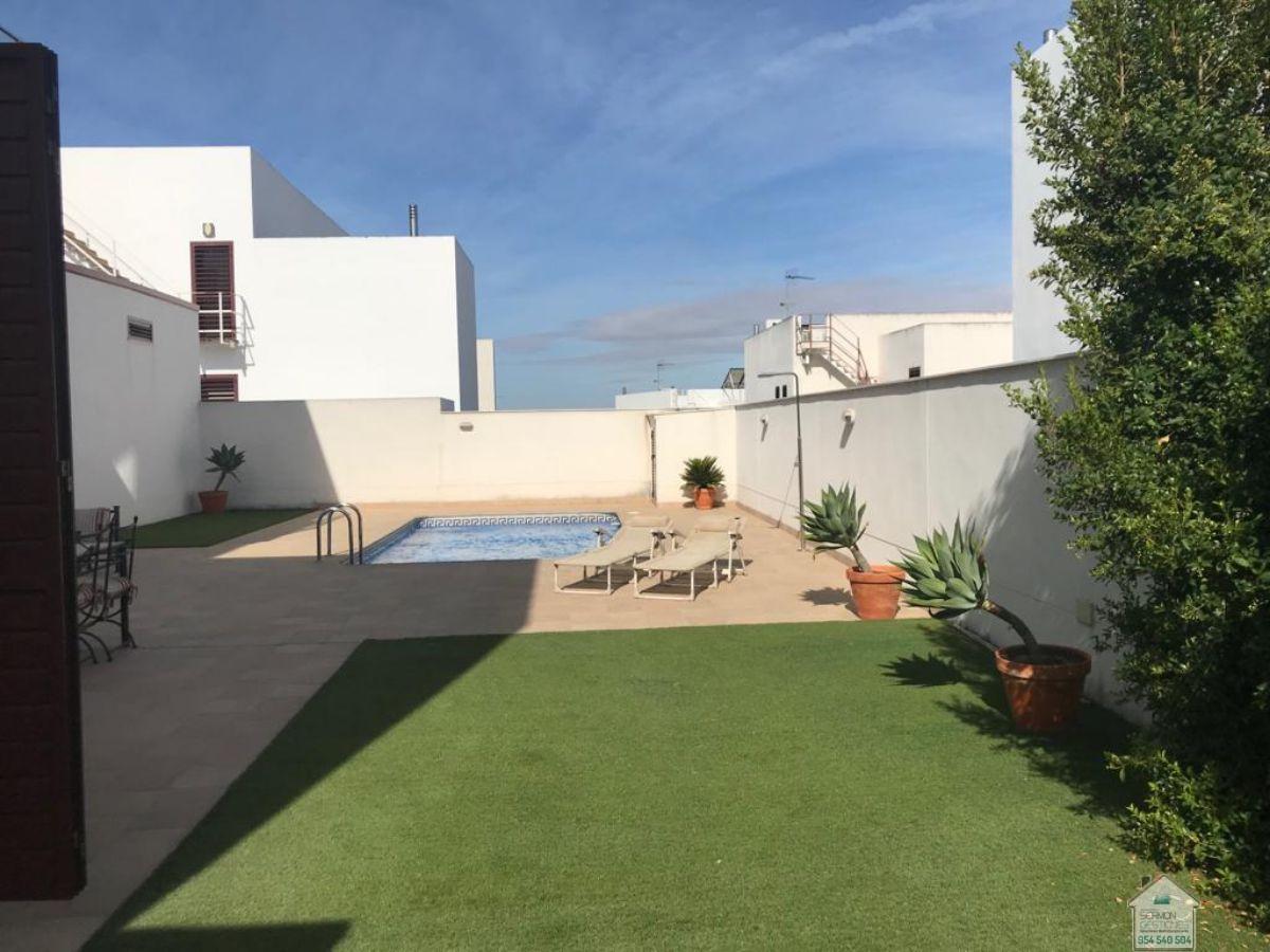 For rent of chalet in Dos Hermanas