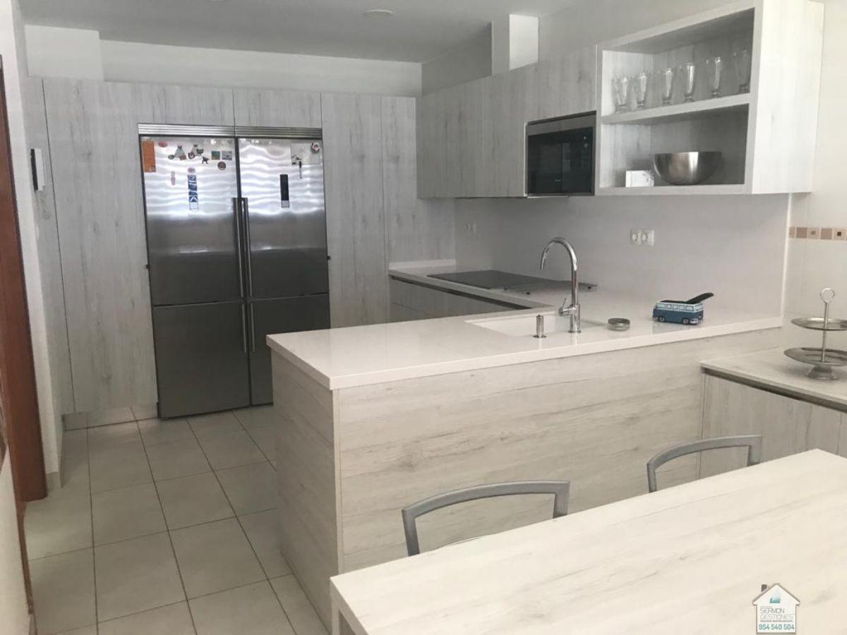 For rent of chalet in Dos Hermanas