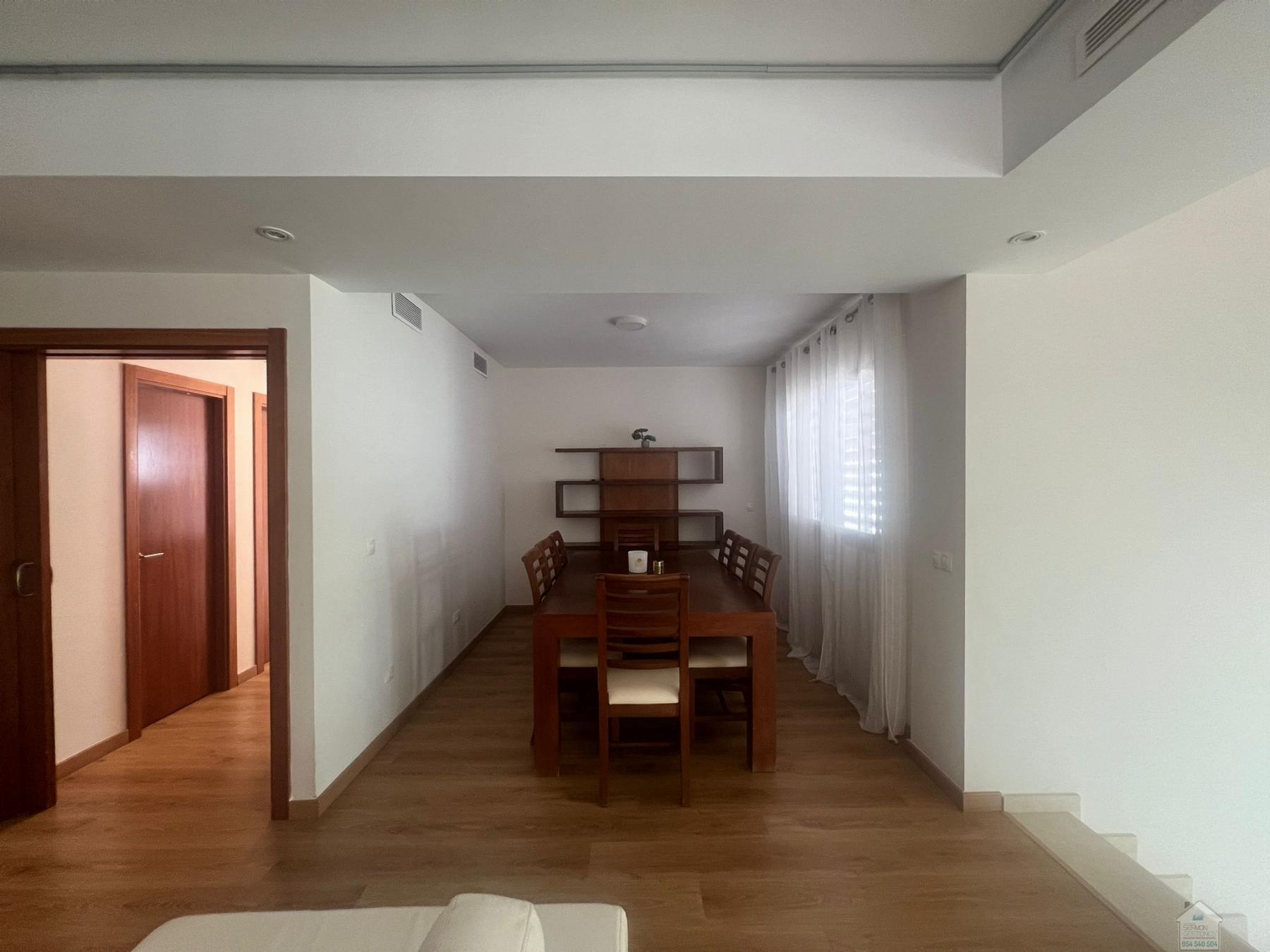 For rent of chalet in Dos Hermanas