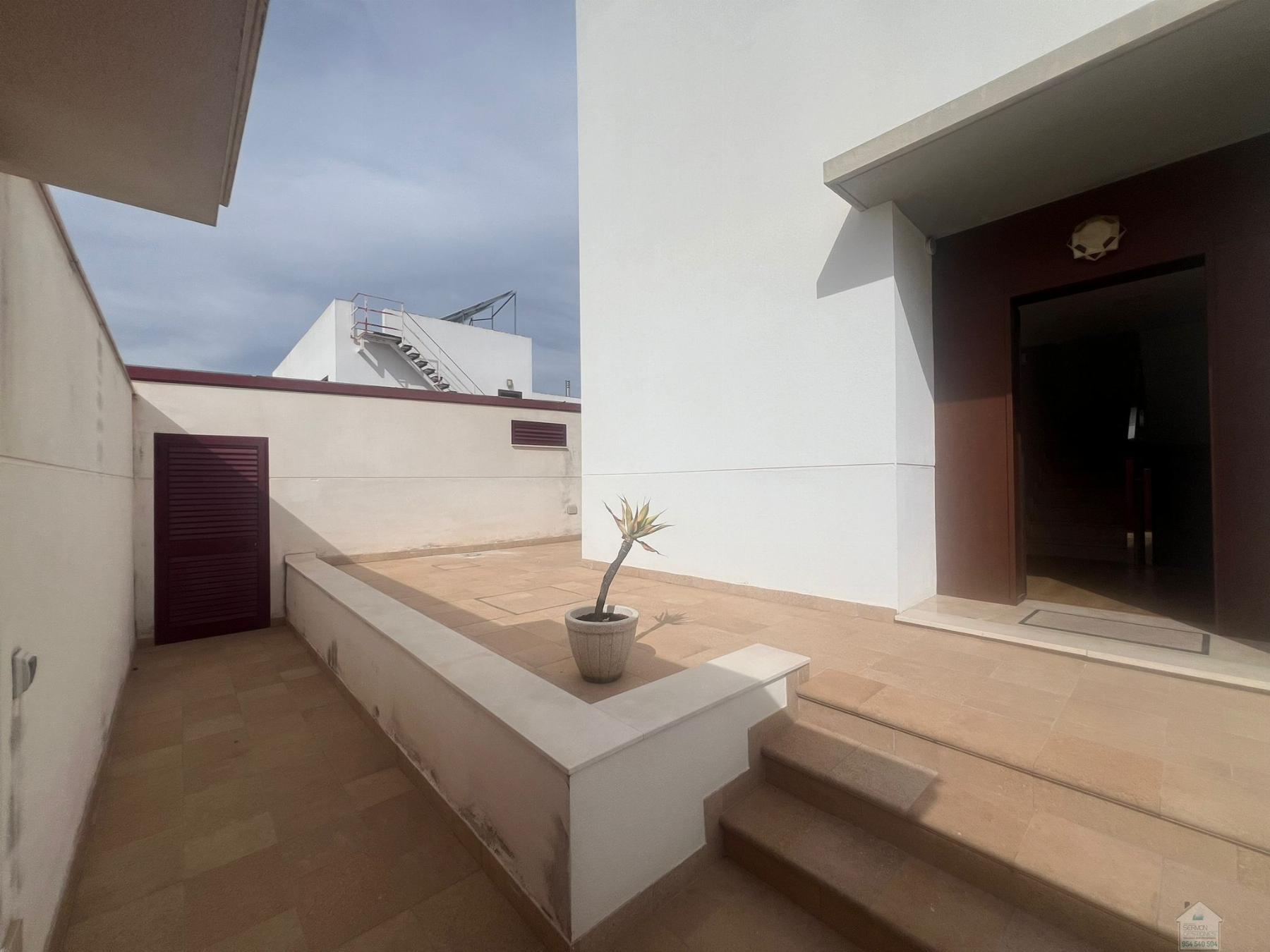 For rent of chalet in Dos Hermanas