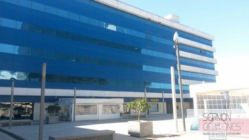 For sale of office in Sevilla