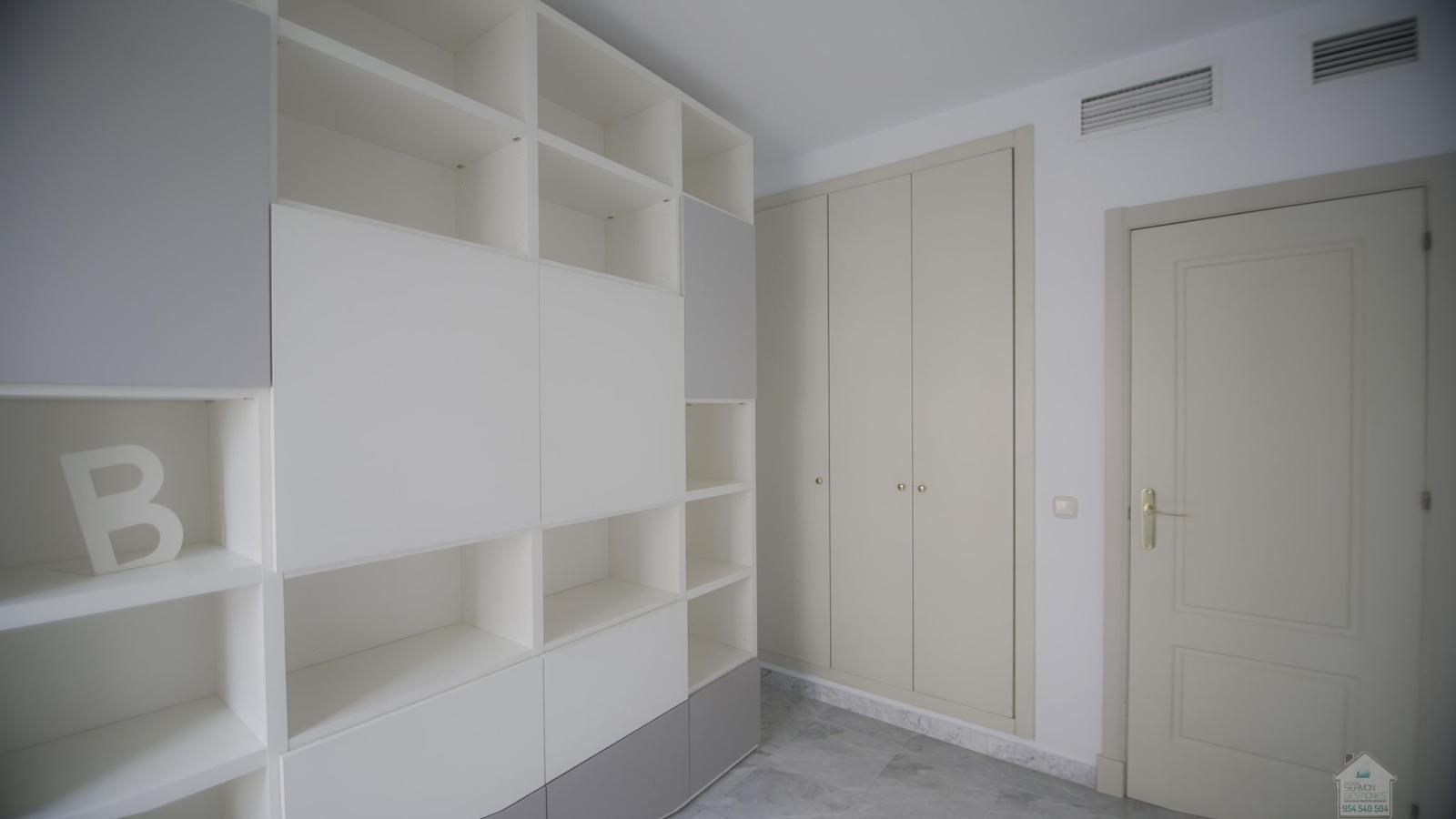 For rent of flat in Sevilla