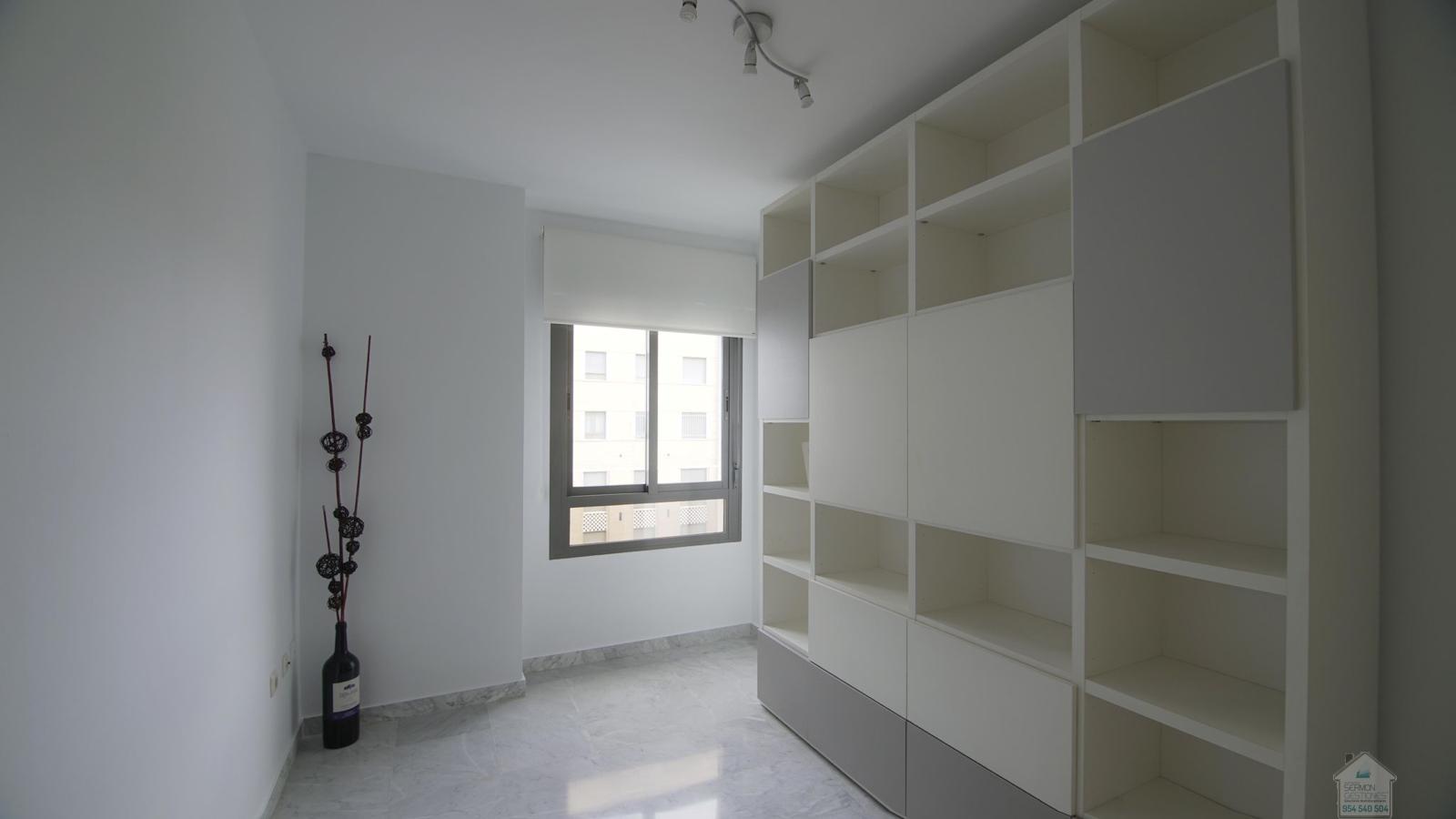 For rent of flat in Sevilla