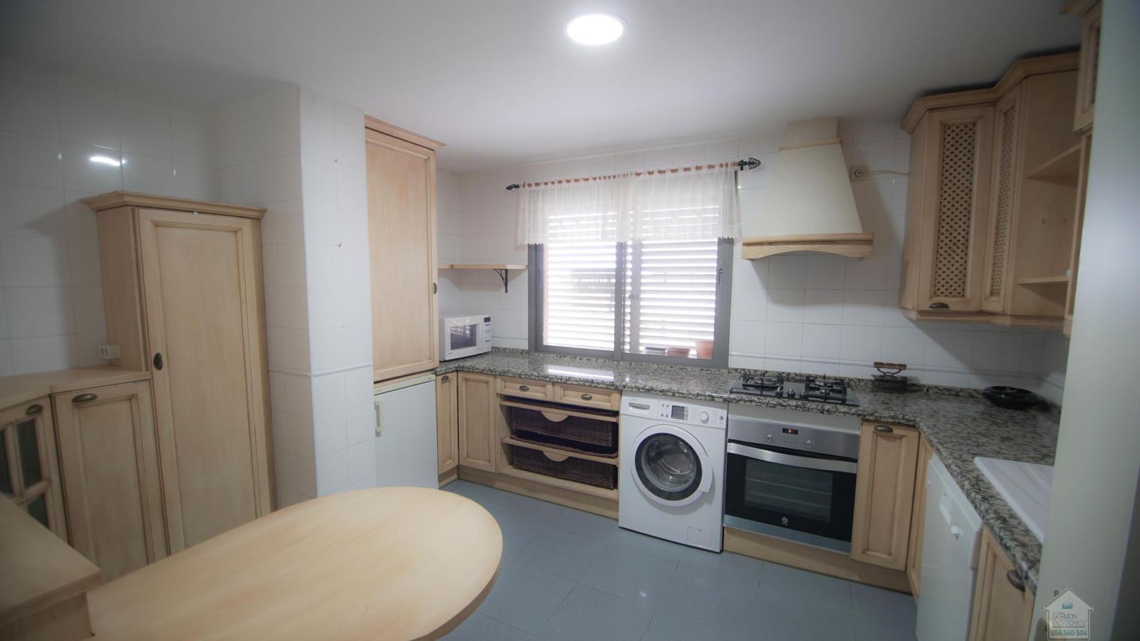 For rent of flat in Sevilla