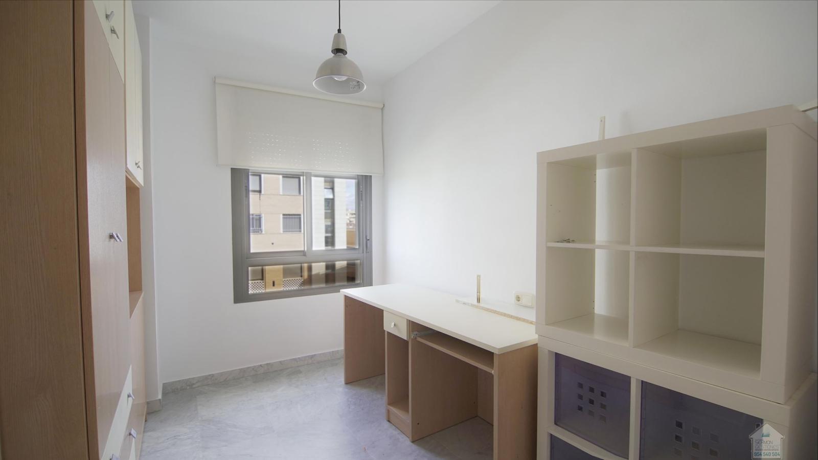 For rent of flat in Sevilla
