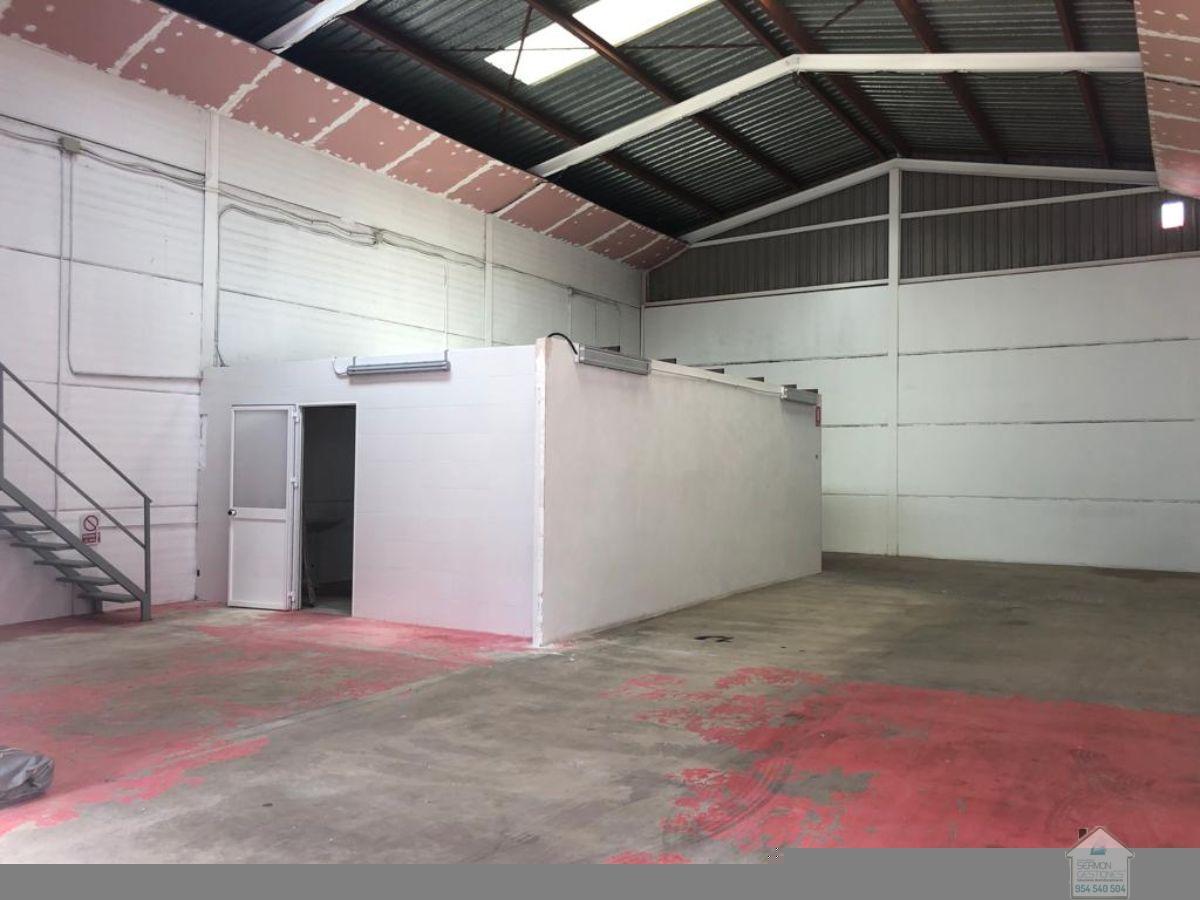 For sale of industrial plant/warehouse in Valencina de la Concepción