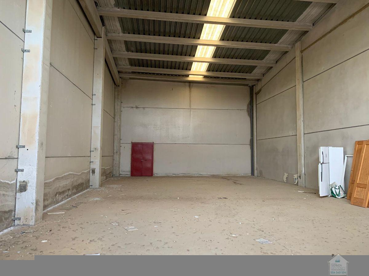 For sale of industrial plant/warehouse in La Palma del Condado