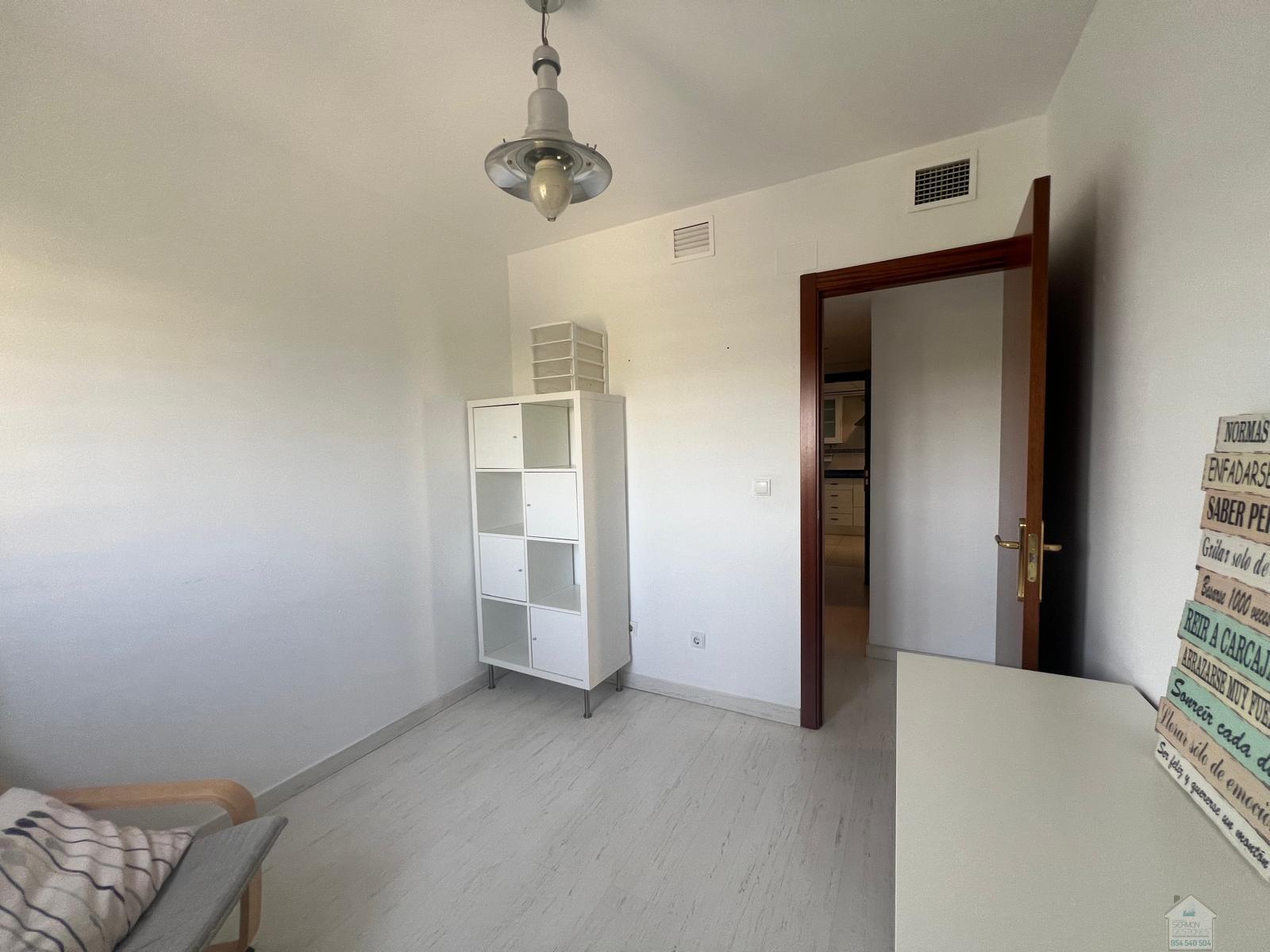 For rent of flat in Dos Hermanas
