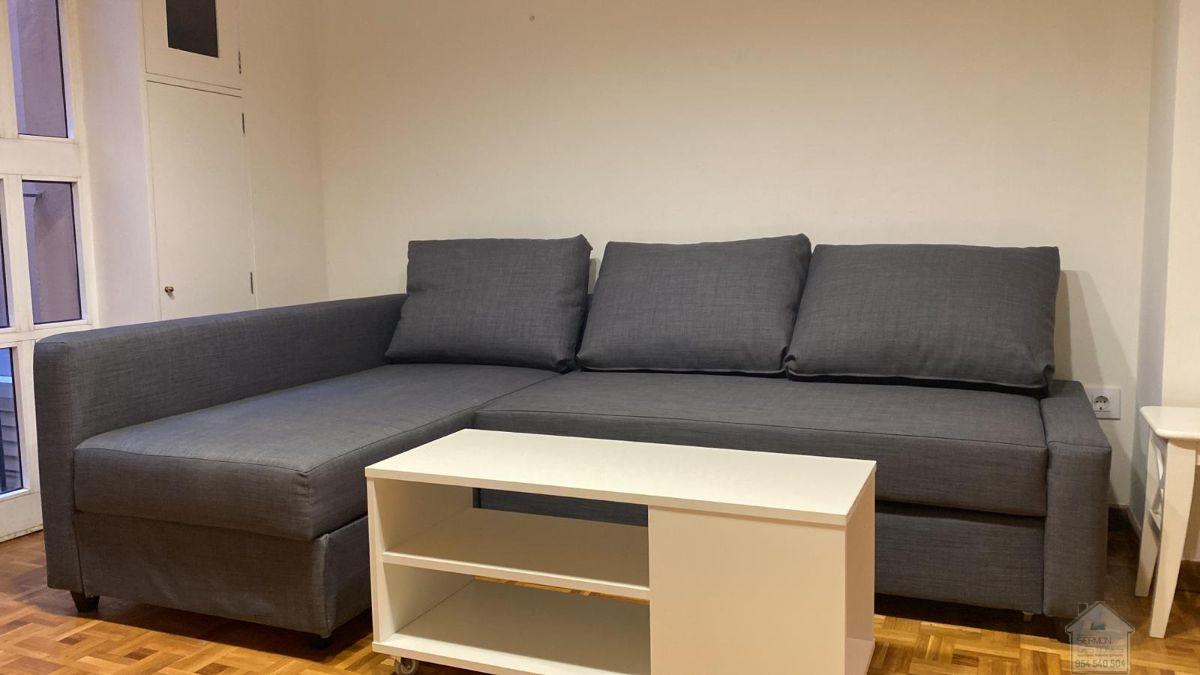 For rent of apartment in Sevilla