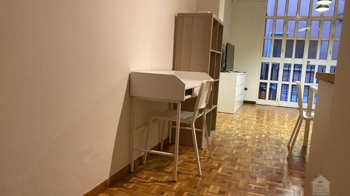 For rent of apartment in Sevilla