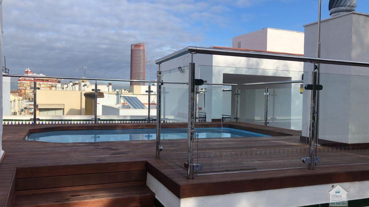 For rent of penthouse in Sevilla