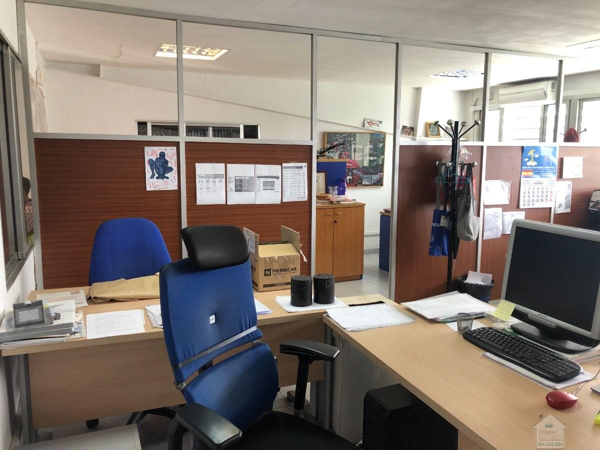 For sale of industrial plant/warehouse in Mairena del Aljarafe