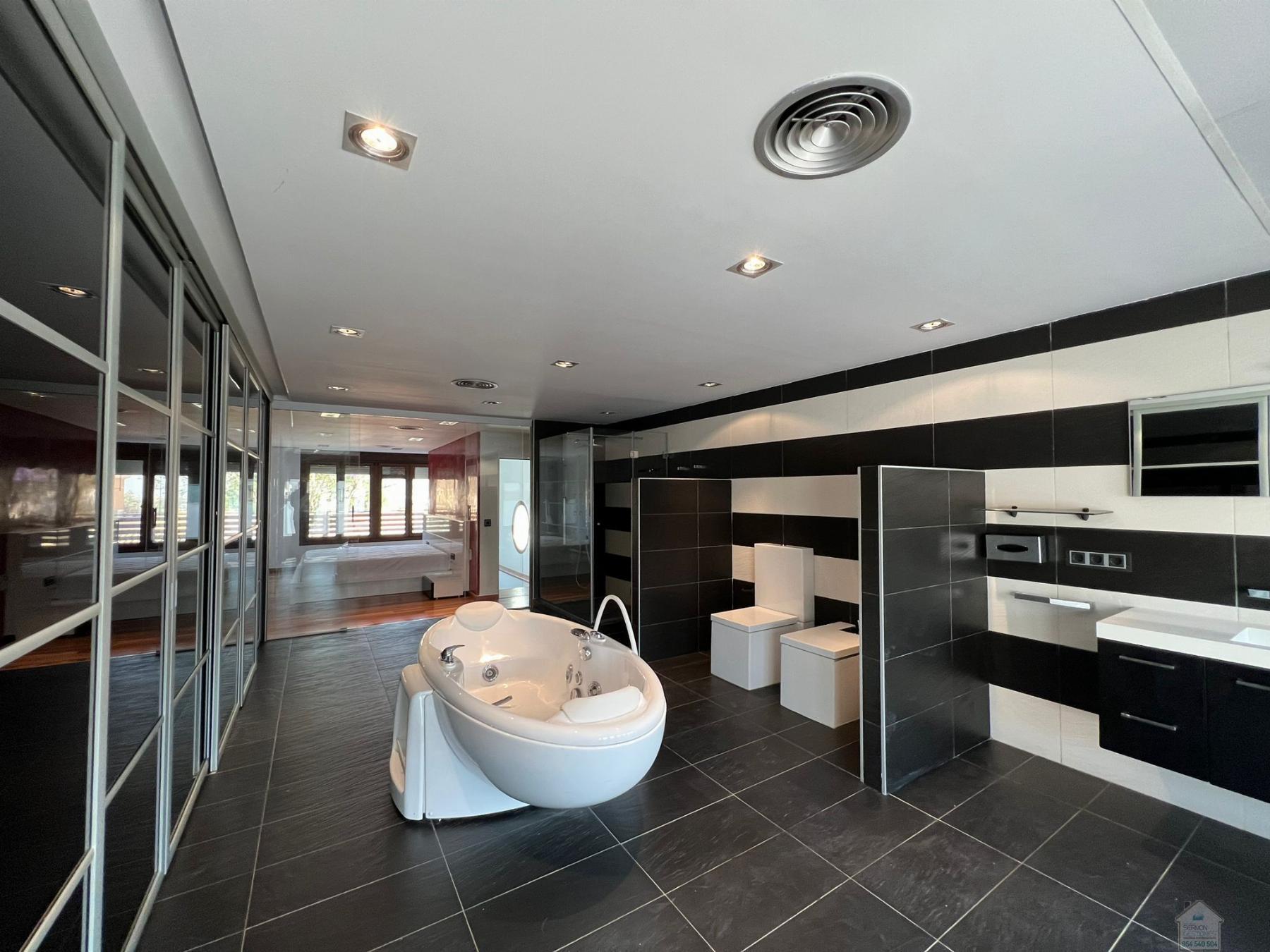For rent of chalet in Dos Hermanas