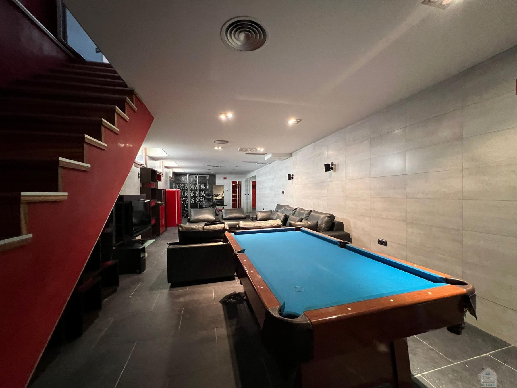 For rent of chalet in Dos Hermanas