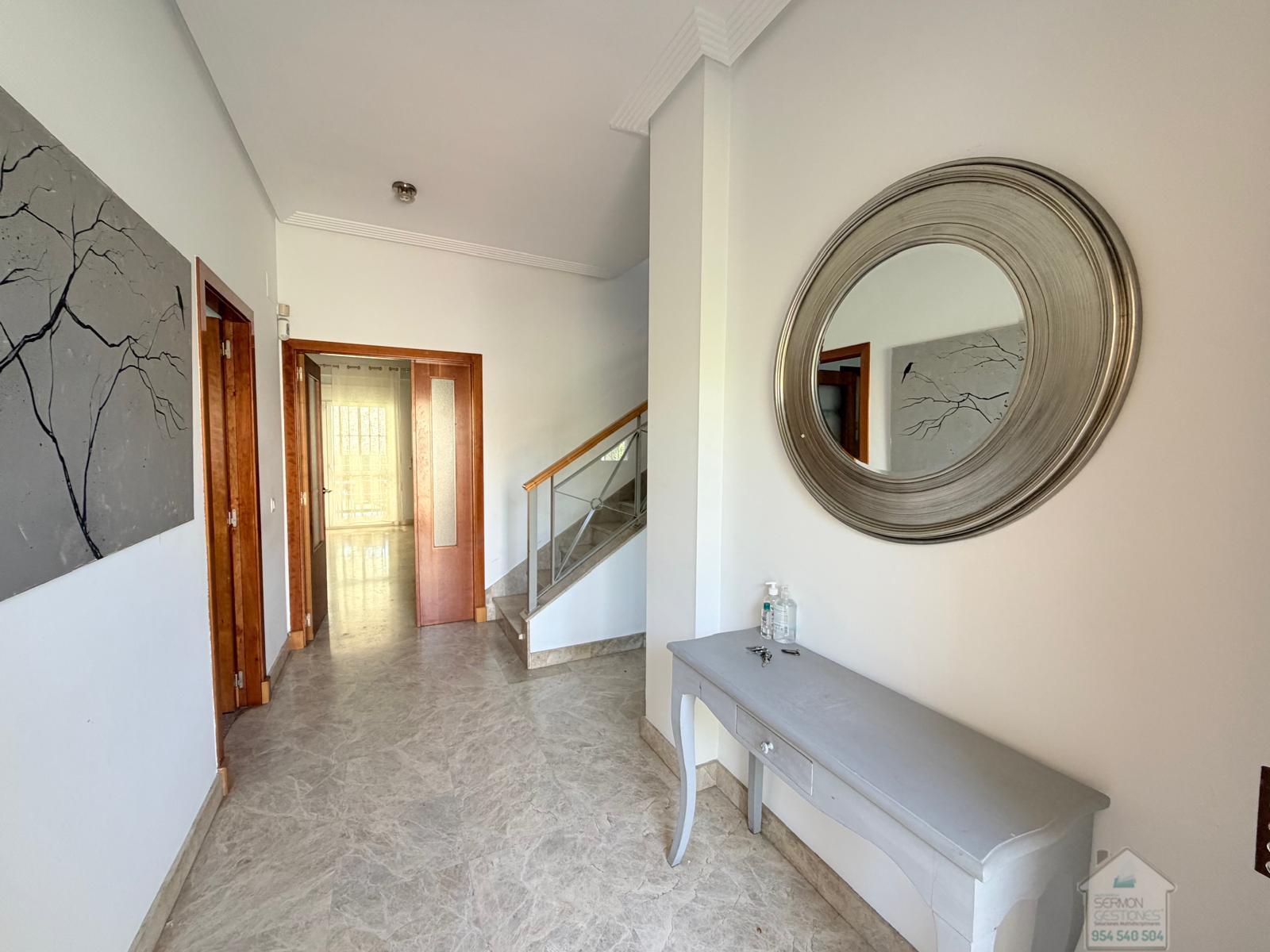 Venta de chalet en Dos Hermanas