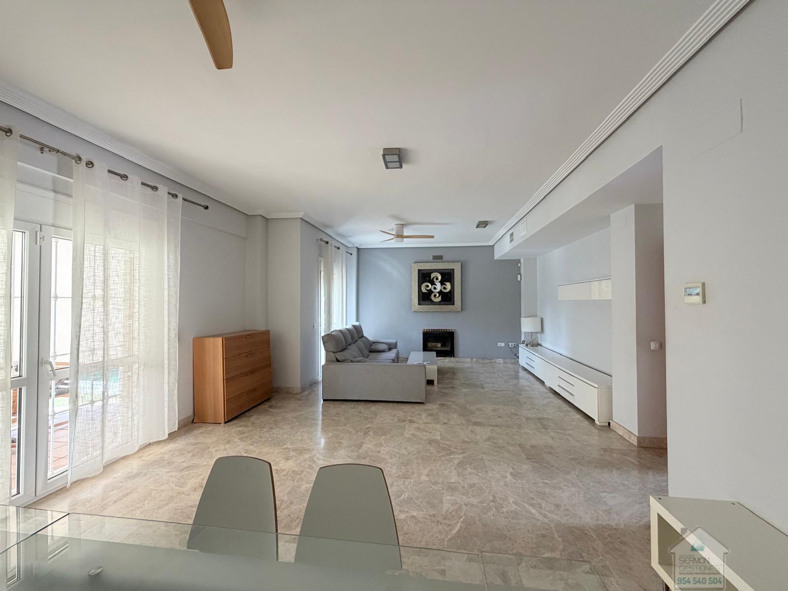 Venta de chalet en Dos Hermanas