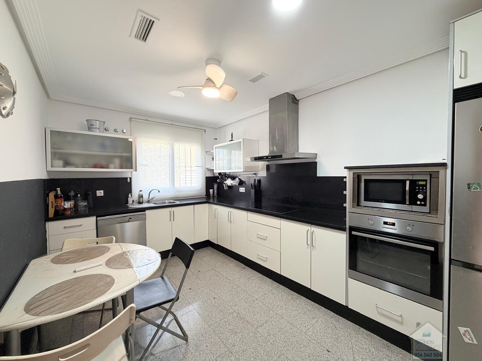 Venta de chalet en Dos Hermanas
