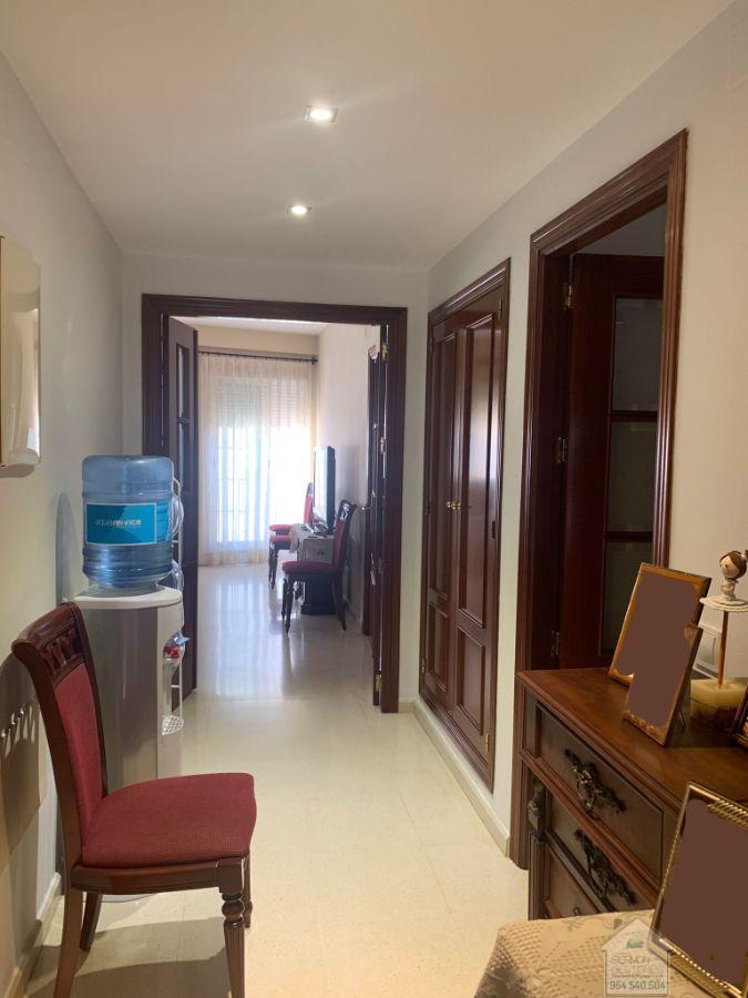 For sale of flat in Alcalá de Guadaíra