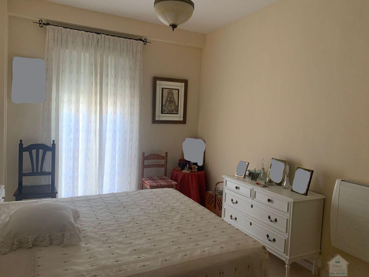 For sale of flat in Alcalá de Guadaíra
