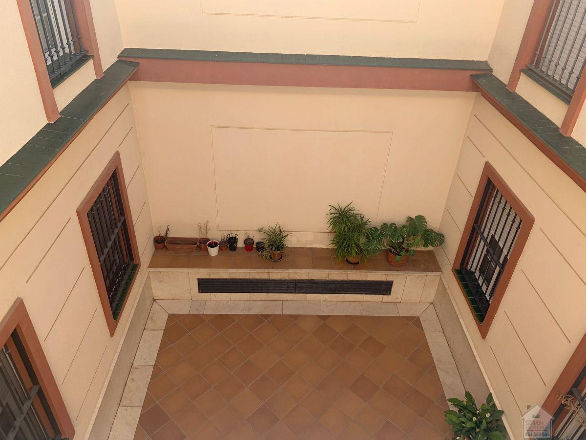 For sale of flat in Alcalá de Guadaíra