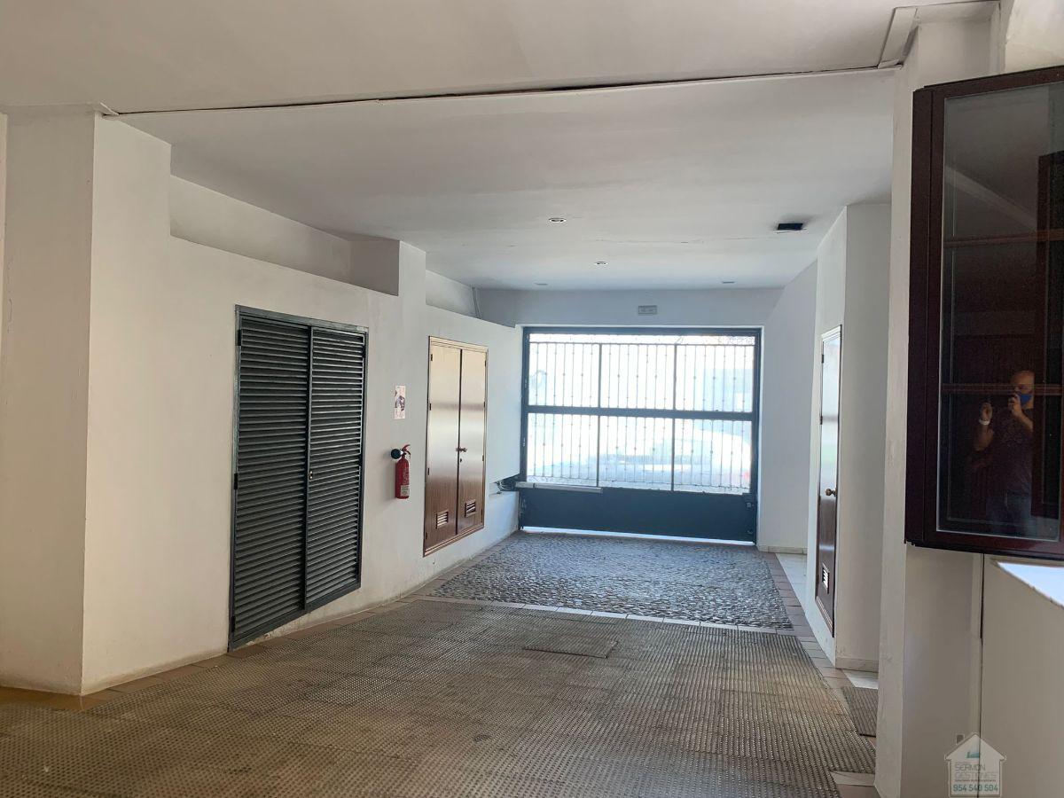 For sale of flat in Alcalá de Guadaíra