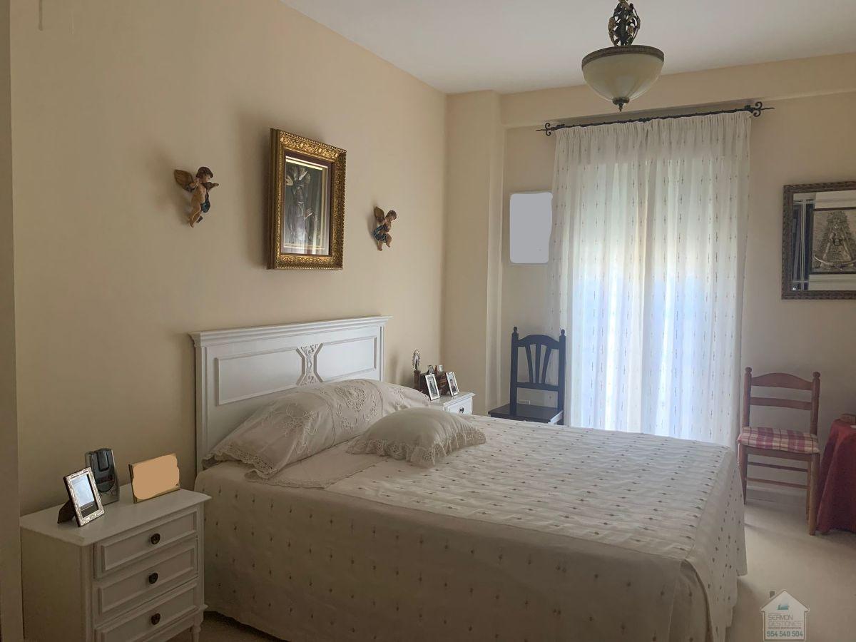 For sale of flat in Alcalá de Guadaíra