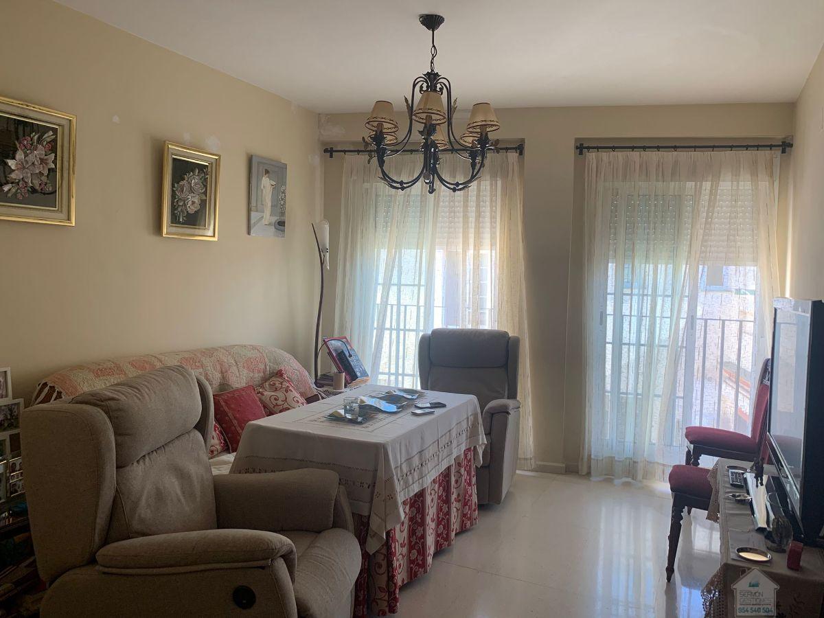 For sale of flat in Alcalá de Guadaíra