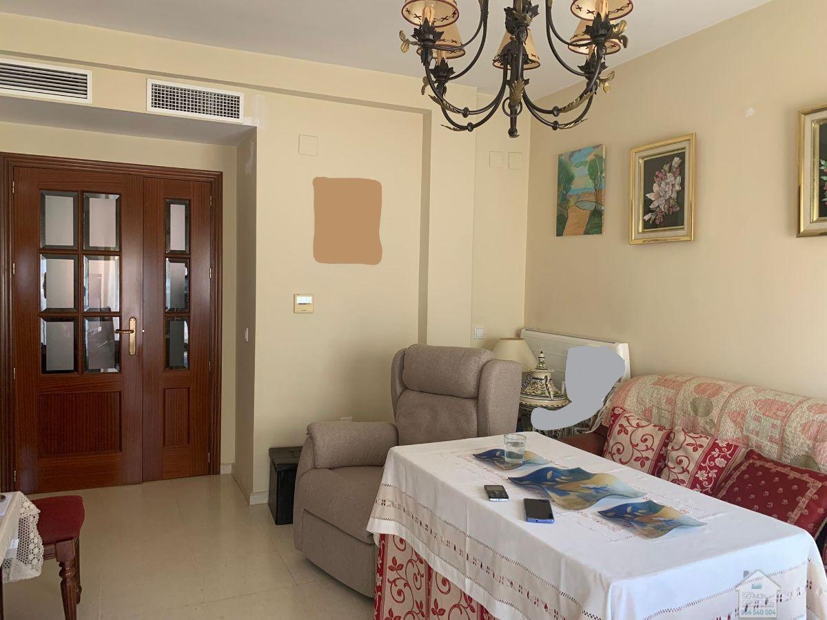 For sale of flat in Alcalá de Guadaíra