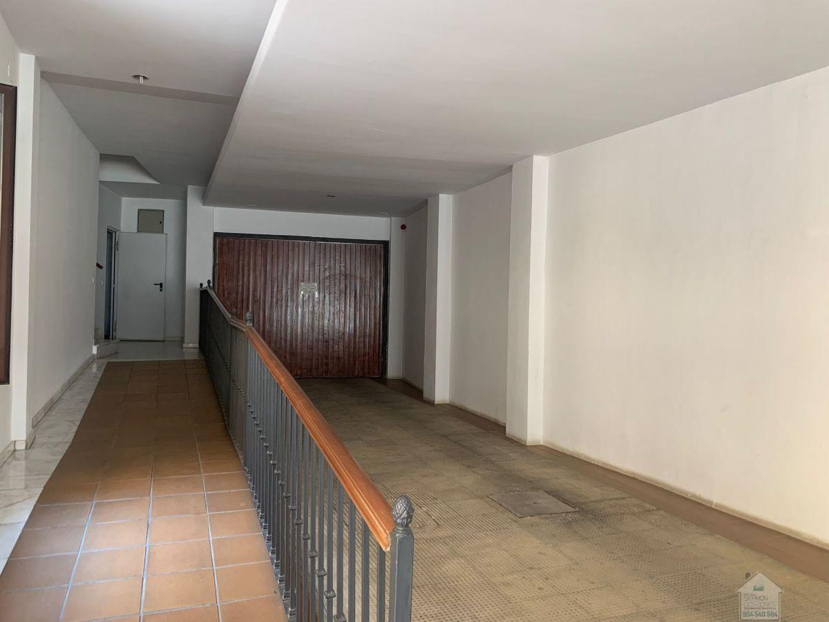 For sale of flat in Alcalá de Guadaíra