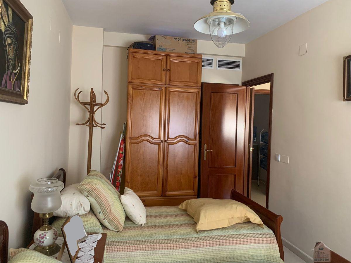 For sale of flat in Alcalá de Guadaíra