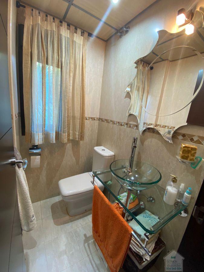 For sale of chalet in Dos Hermanas